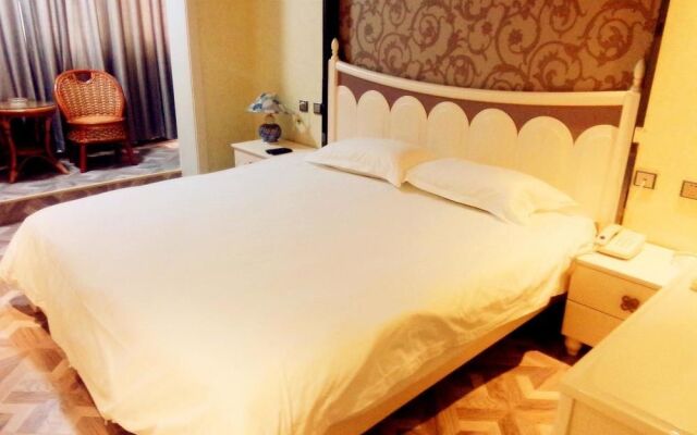 Longbai Business Hotel