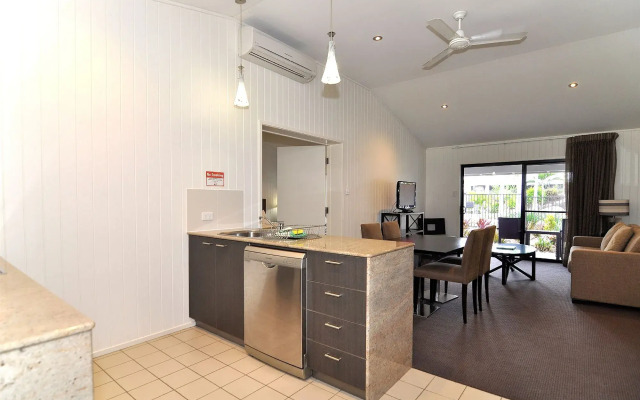 Nightelier Mission Beach