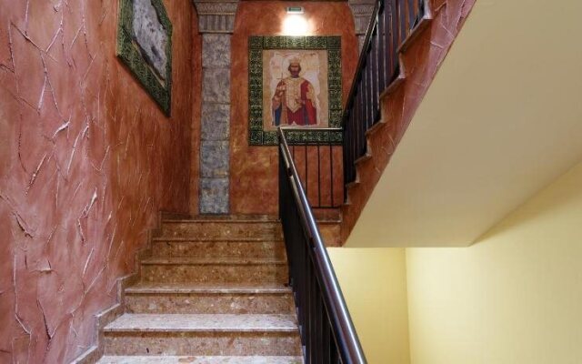Nadejda Hotel
