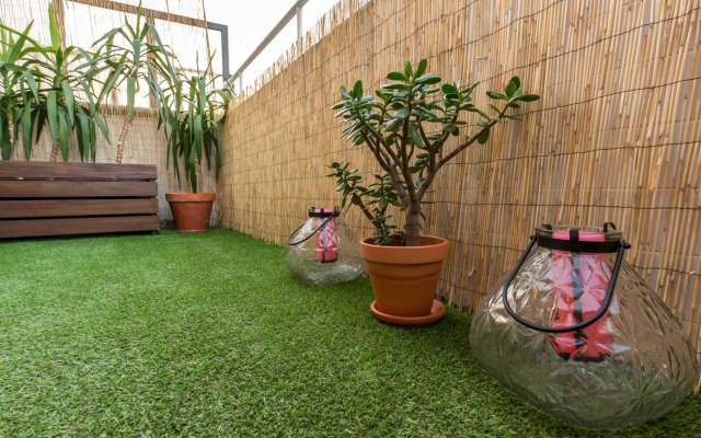 Sunset Relaxing Apt with terrace, parking & bikes