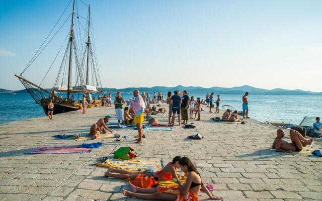 Bristol lux 3BR apartment with view