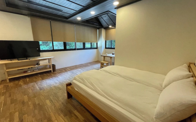 Yi-Ching Winery Guesthouse