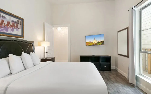 Breathtaking Condos Near French Quarter