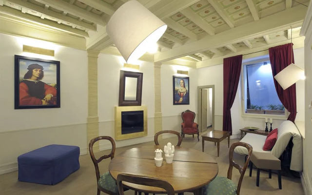 Raffaello Charmsuite