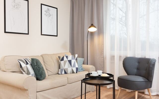 Apartment Warsaw Krolewska by Renters