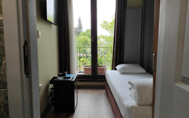 Renaissance Polat Istanbul Hotel