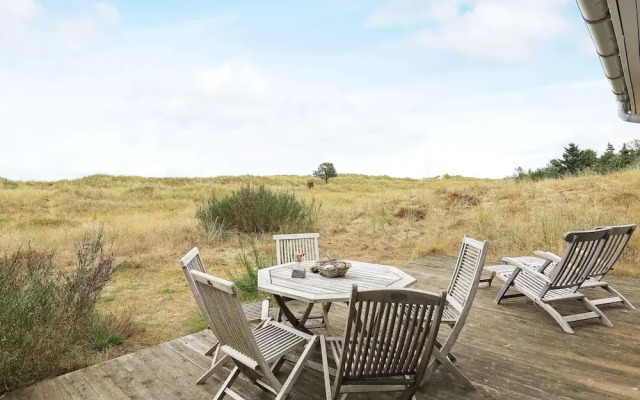 8 Person Holiday Home in Jerup-by Traum