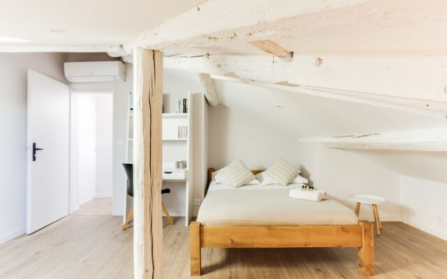 Wonderful 2 Bedrooms, Place de la Comédie