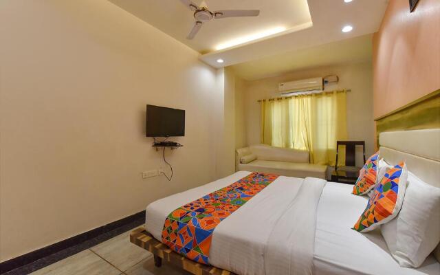Fabhotel Wind Palace