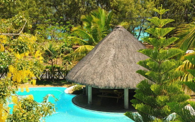 LES Condos in Beautiful Complex With Pool, Near the Beach