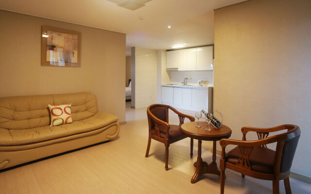 R&T Hotel