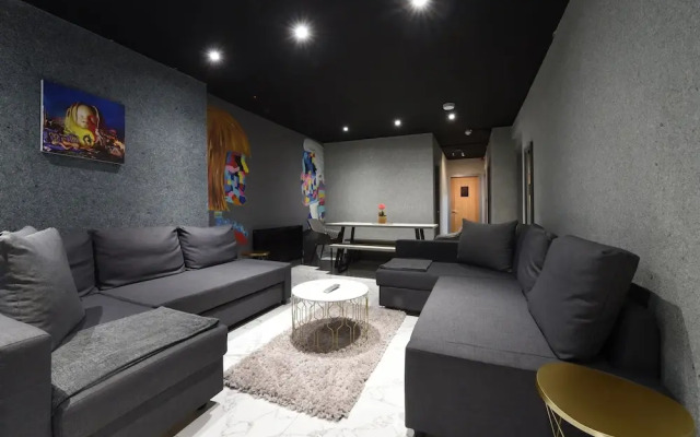 Back Turner Townhouse