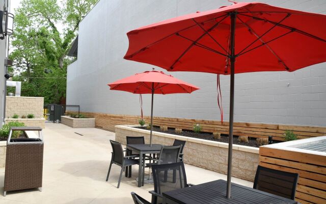 TownePlace Suites Lawrence Downtown