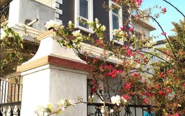 Bougainvilla Service Apartment