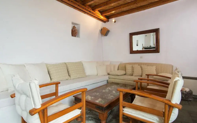 Serifos Houses Hora
