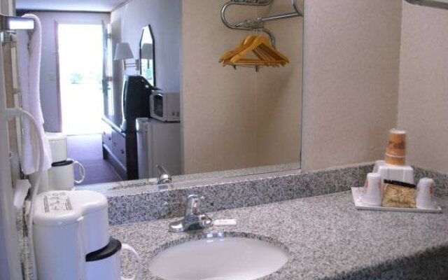 Red Carpet Inn Greensboro