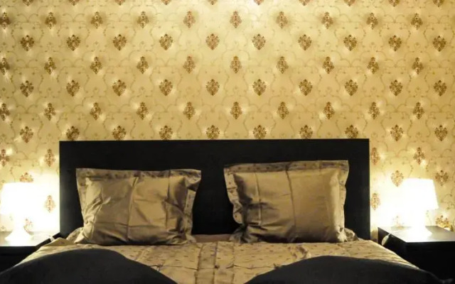 Charming Central Apartment Ploiesti