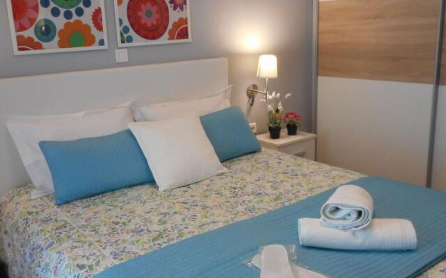Snug apartment in Αθήνα with veranda