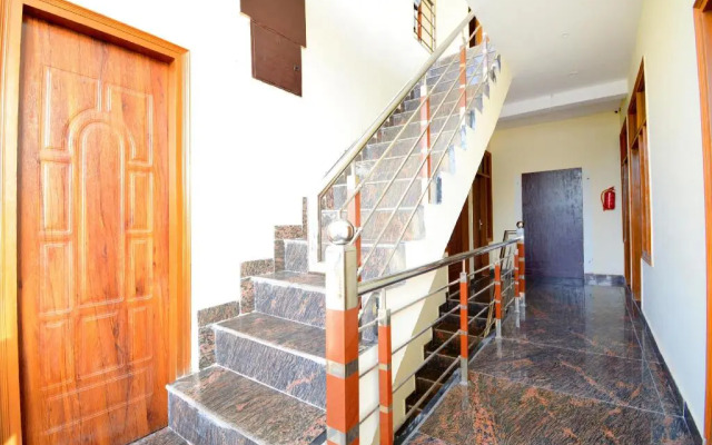 The Sai Palace by OYO Rooms