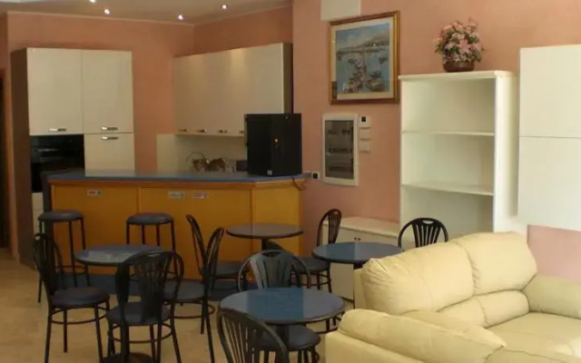 Hotel Garnì Dora