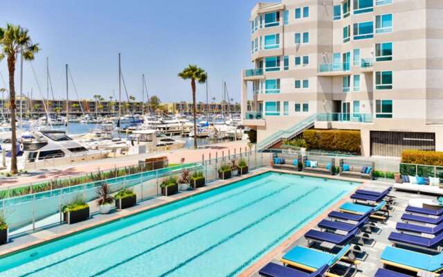 Waterfront Suites At Marina Del Rey