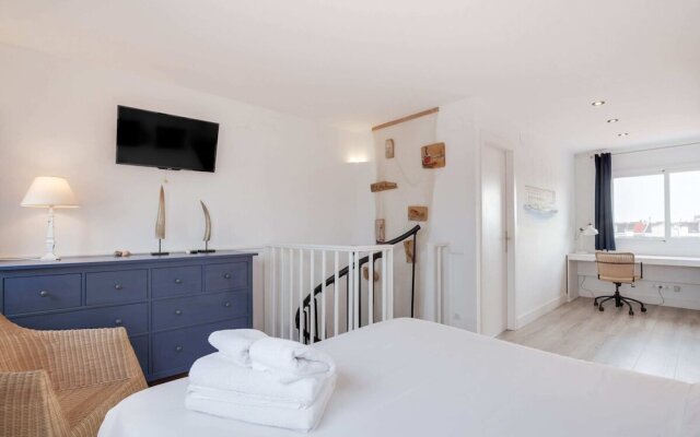Welcoming Renovated Apartments In Gracia