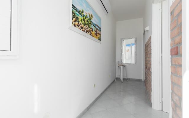 3826 Sabbiabianca - Aptm C by Barbarhouse