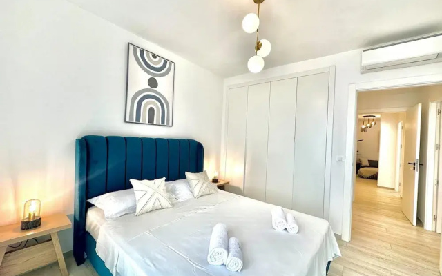 A12 Stylish and Modern 2bds in La Marsa