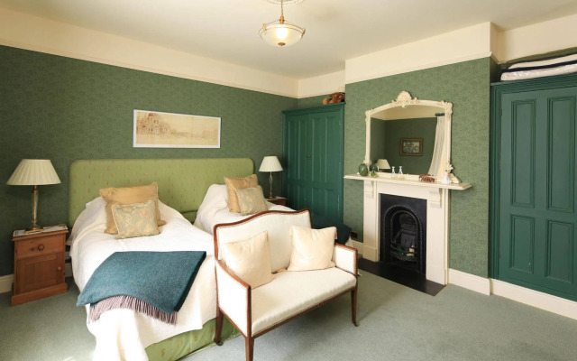 The Old Vicarage Dolfor