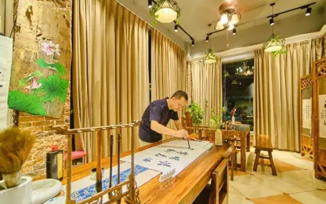 Danxia Mountain Fengqing Hostel