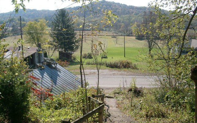 Nelsonville Hotel - Hostel