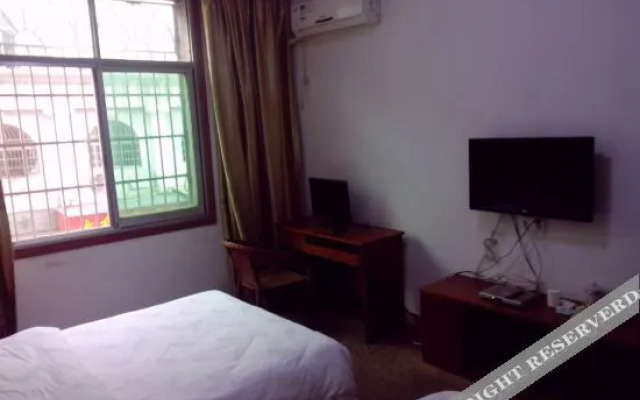 OYO Yiyang Tianhe Hotel