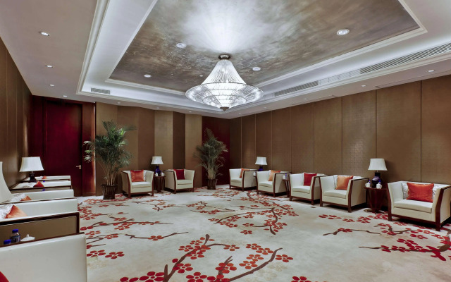 Plus Hangzhou Meiyuan Hotel