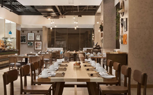 Mercure Dubai Gold District