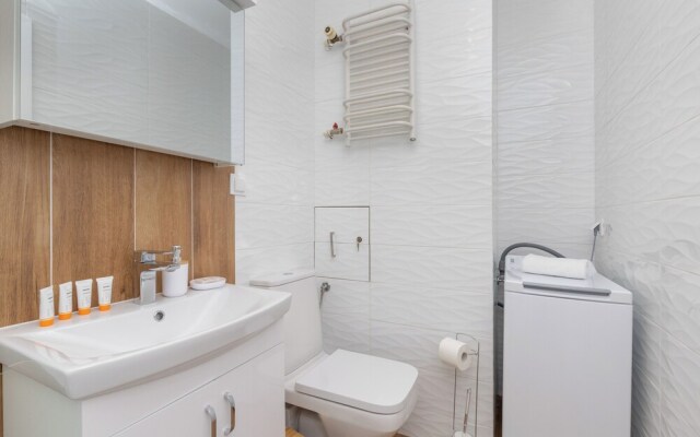 Studio With Sea View Gdynia by Renters