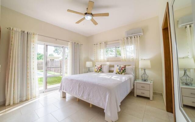 Contemporary Design With Lots of big Windows