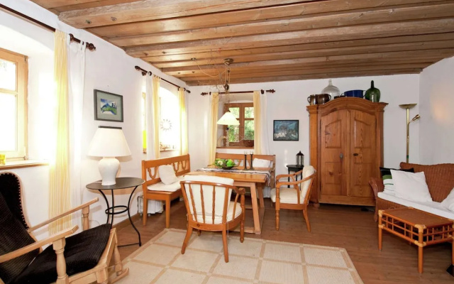 Superb Holiday Home in Weissenburg near Forest