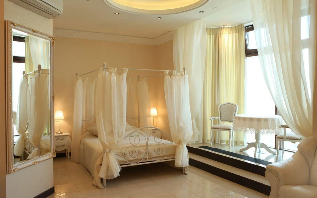 Triumph Palace Boutique Hotel