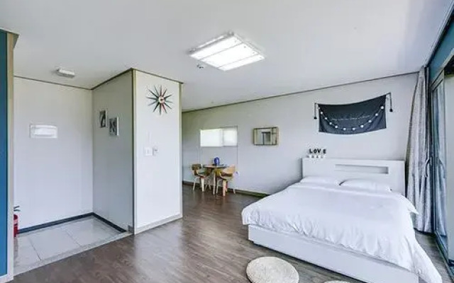 Jeju Cozy Guemmorae Pension