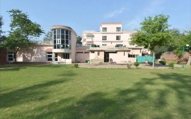 Baya Tourist Resort