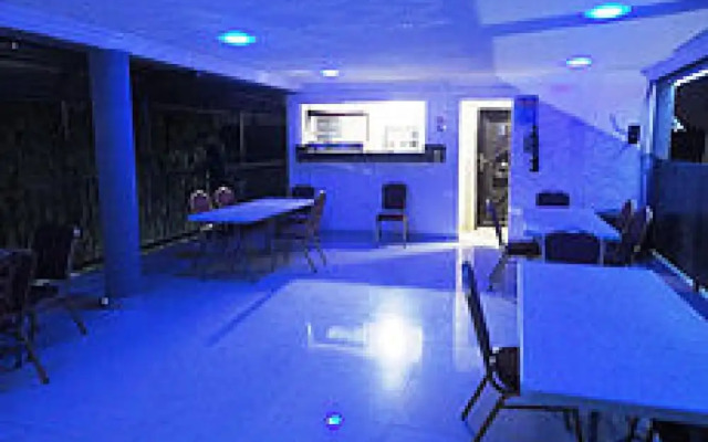Beckett Suites