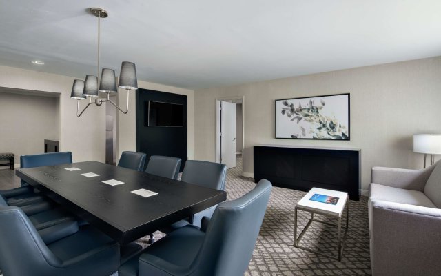 DoubleTree Suites by Hilton Charlotte - SouthPark