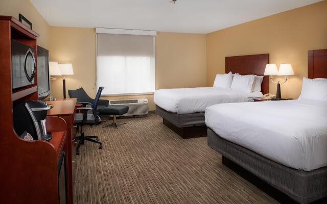 Holiday Inn Express & Suites Oxford by IHG