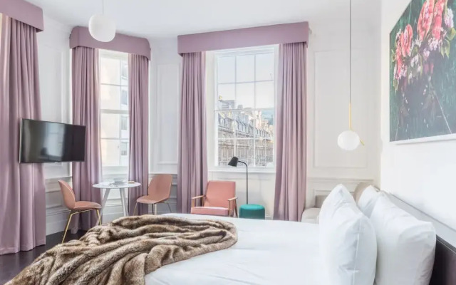 The Moorgate by Cove