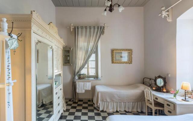 DellaGracia Mansion - up to 10 guests