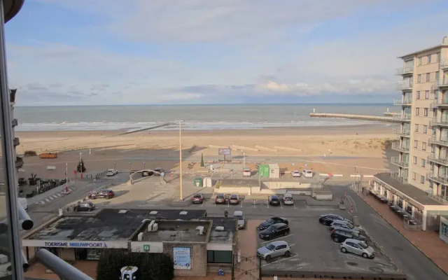 Apartment Nieuwpoort With Stunning Sea Views