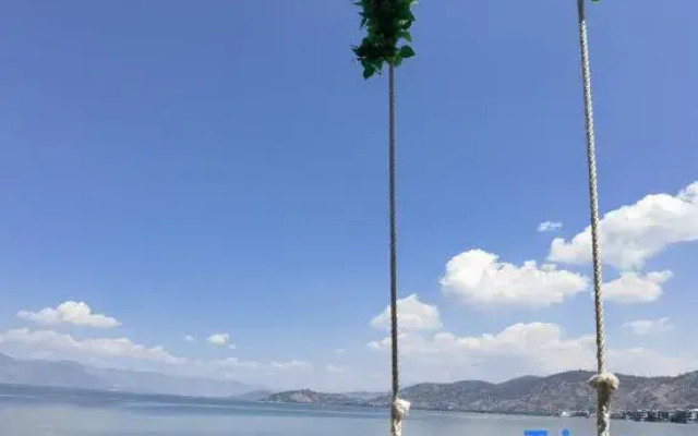 Wind Courtyard Seaview Inn