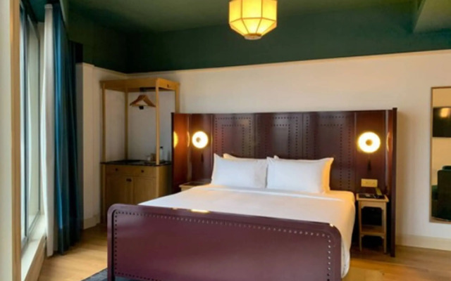 The Chow Kit - an Ormond Hotel