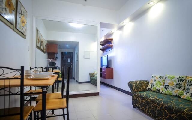 SR Vacation Rental - The Persimmon Condominium
