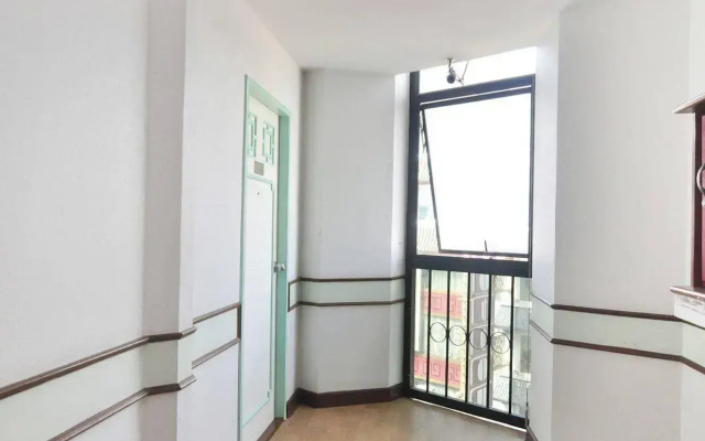 ZEN Rooms Basic Chinatown Bangkok